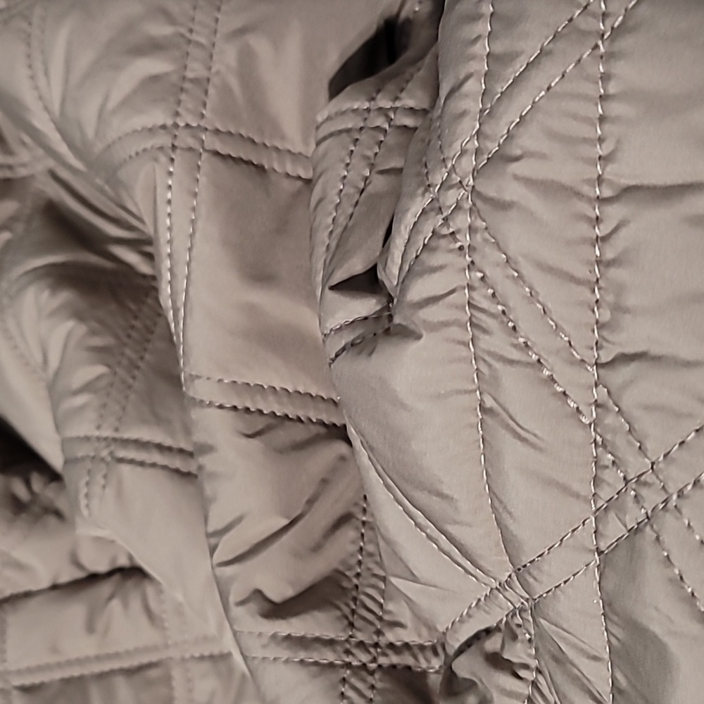 Bernado Women's Pine Bark Hooded Cinch Waist Quilted Coat - Picture 3 of 9